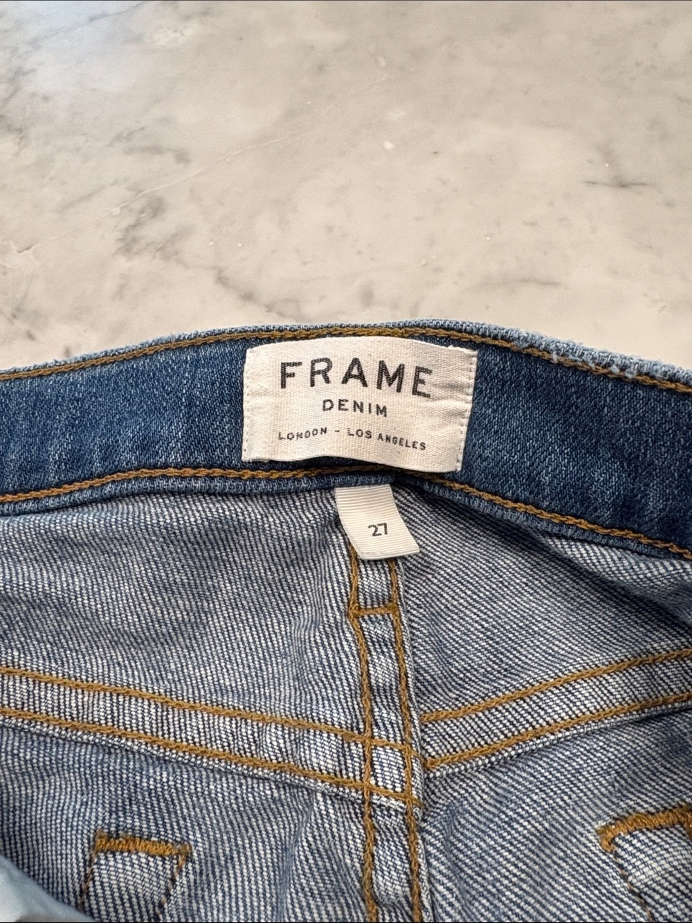 Frame jeans. - Picture 2 of 6